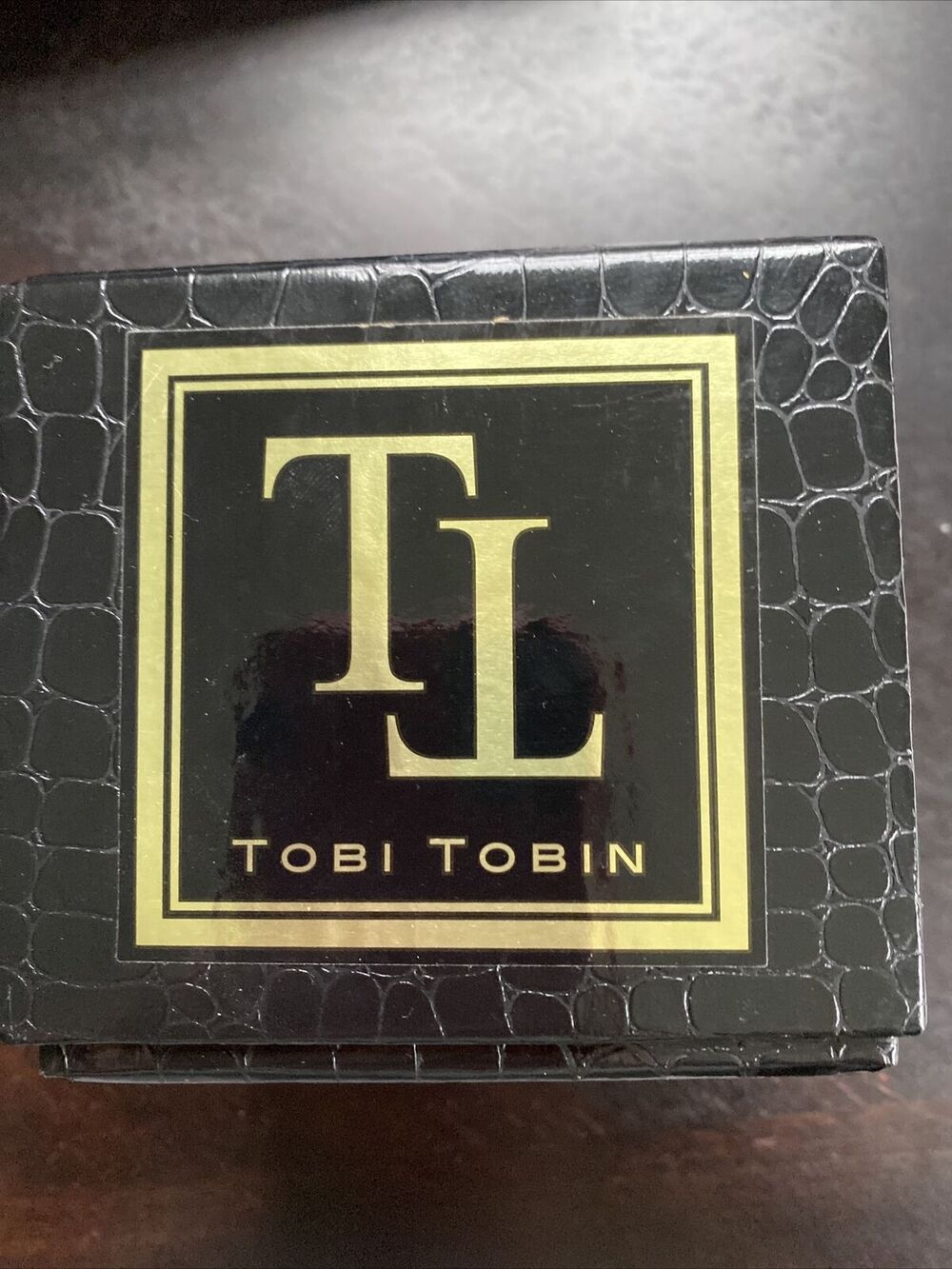 Tobi Tobin Salt Box Citrus Scented Candle 9.0oz/225g New With Box